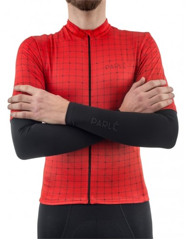 Cycling sleeves made of matte, comfortable material